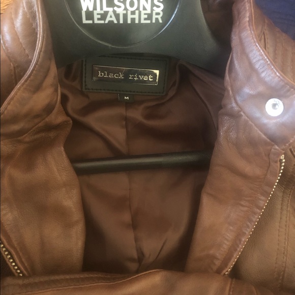 🛑 Wilsons Black Rivet Fitted Leather Jacket - NWOT - Picture 6 of 7